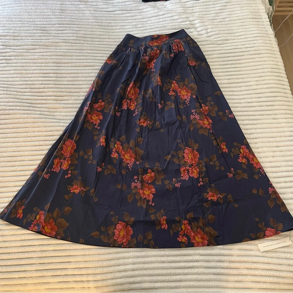 Reformation Amor Two Piece Set - Picture 6 of 16